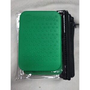 Gopinpro,  5 green itty-bitty Pinfolio boards with zippered sleeves